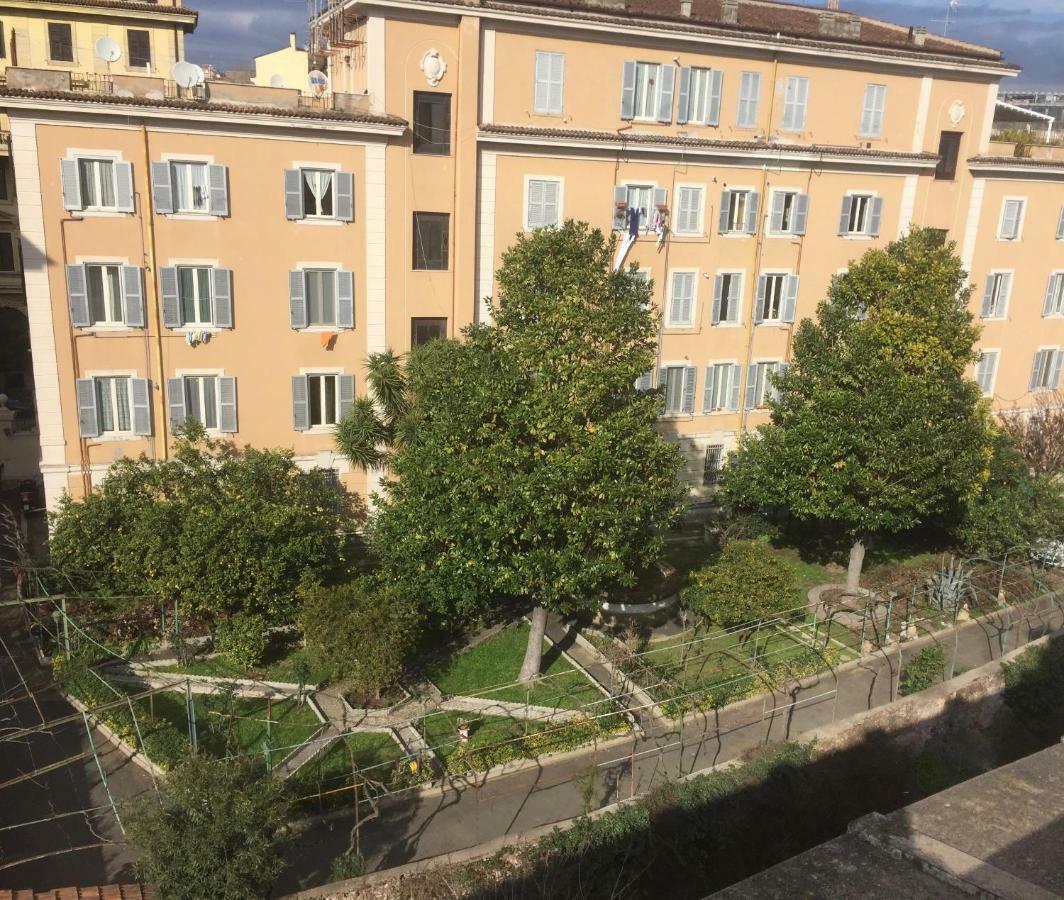 Villa Le Rondini A Roma Exterior foto